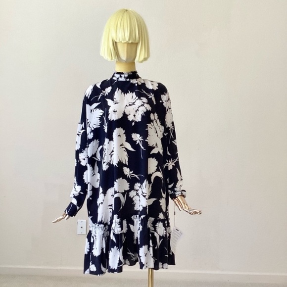 Ganni Black/White Silk Floral Print Long Sleeves Dress 2/34 - Picture 2 of 10